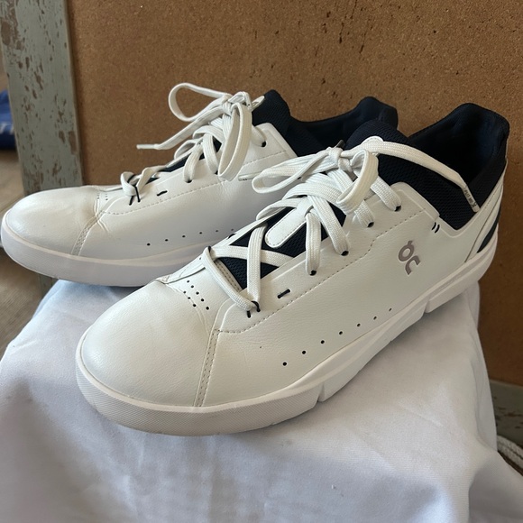 On Cloud THE ROGER Men’s 10.5M Shoes White Midnight Sneakers - Picture 3 of 9